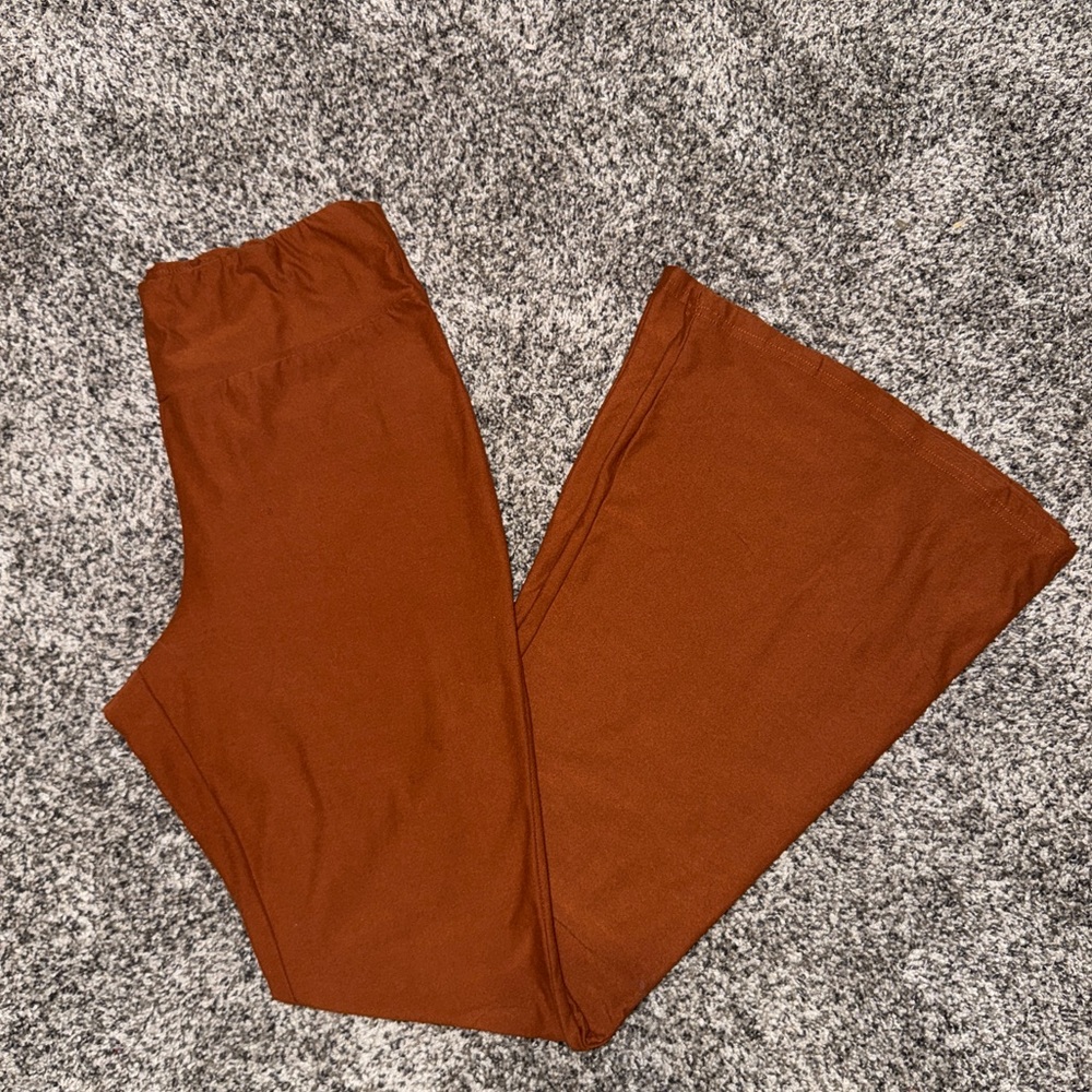 Burnt Orange bell bottom leggings - Picture 6 of 6